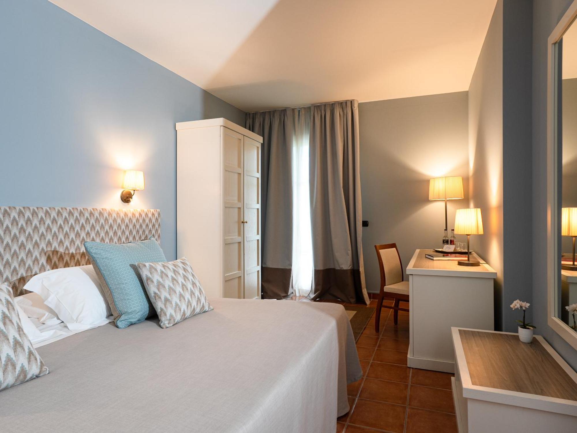 Double or Twin Room with View,1593642119:JPEG
